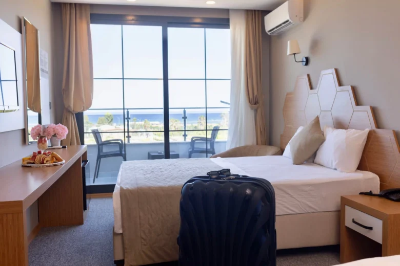 palmila-butik-otel-deniz-manzarali-standart-oda-mersin-silifke-susanoglu-otelleri